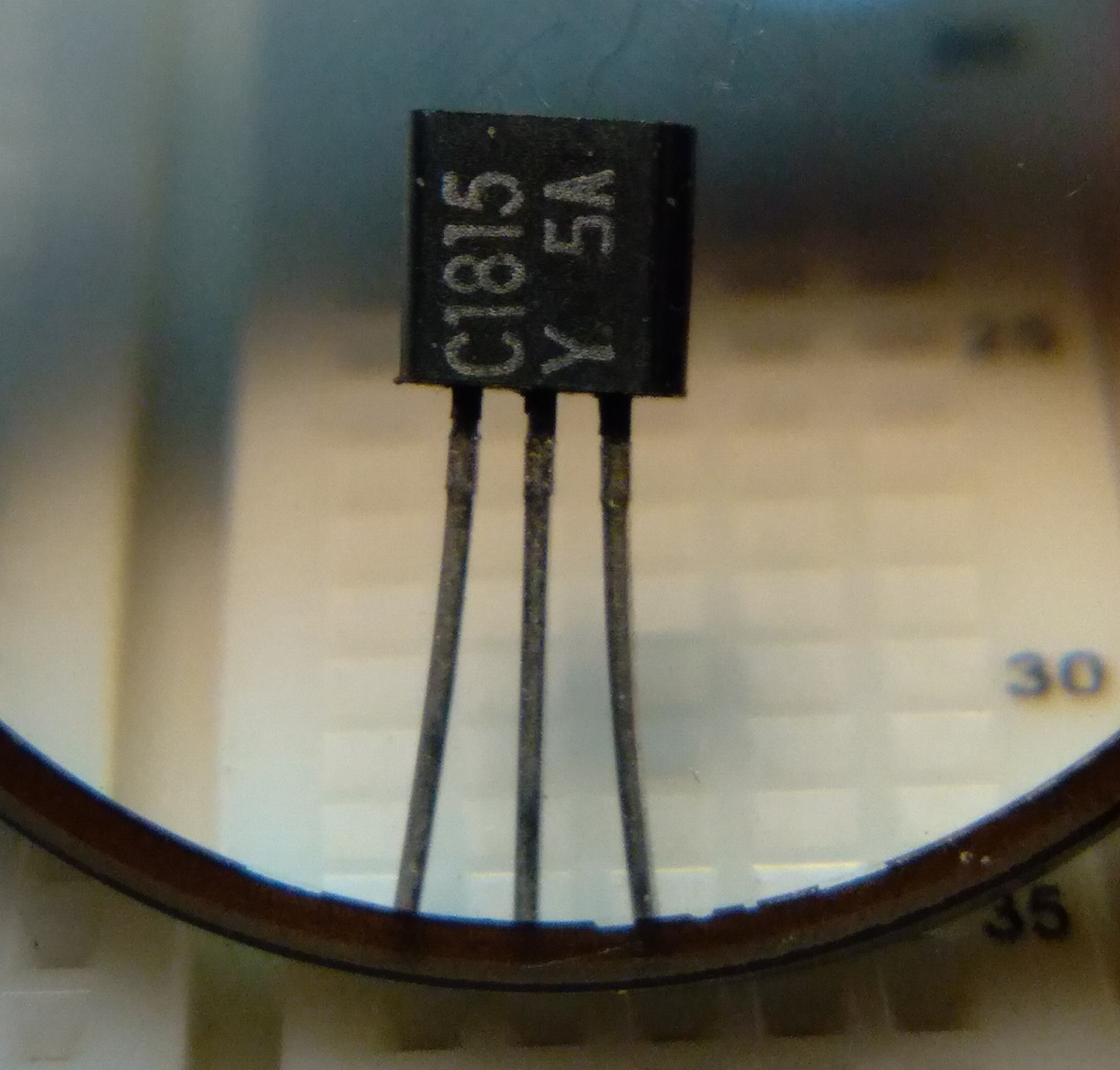 2SC1815-Y Bi-Polar Transistor ECB TO-92